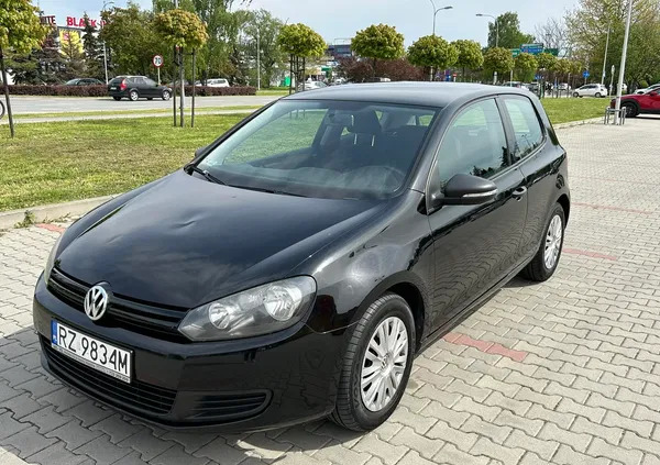 volkswagen Volkswagen Golf cena 21900 przebieg: 272000, rok produkcji 2011 z Rzeszów